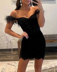 Bodycon Sweetheart Black Lace Short Homecoming Dresses with Feather